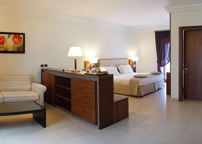 Suites & Residence