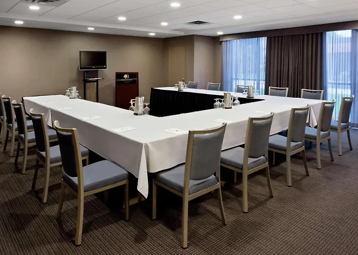 Doubletree By Hilton Hotel Syracuse East Syracuse