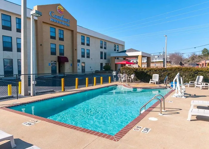 Comfort Inn & Suites Lagrange East