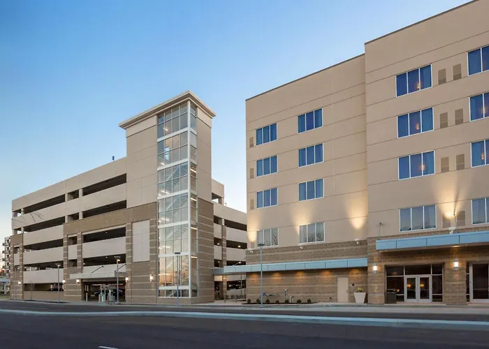 Doubletree By Hilton Evansville