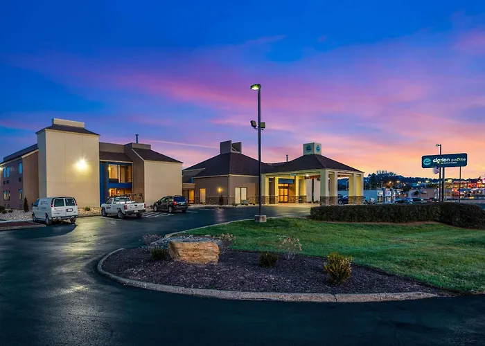 Clarion Pointe Harrisonburg Hotel