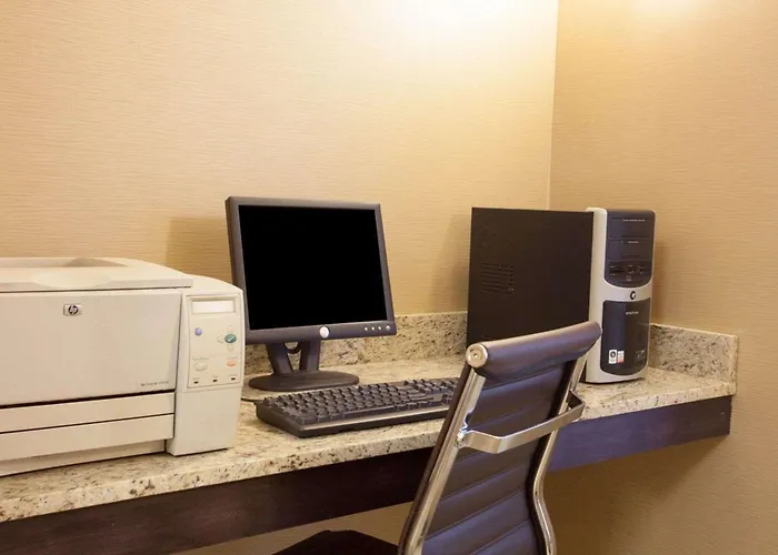 Quality Inn & Suites I-40 East North Little Rock