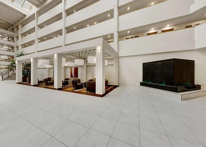 Embassy Suites By Hilton Milwaukee Brookfield