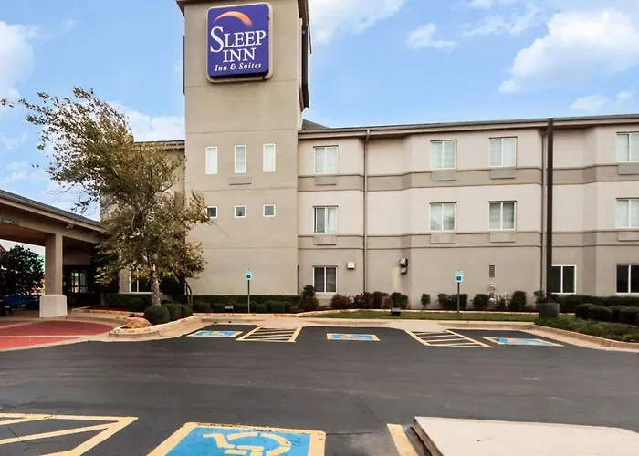 Sleep Inn & Suites Near University