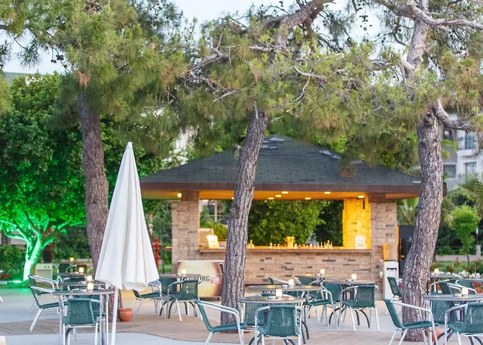 Lucida Beach Hotel Camyuva