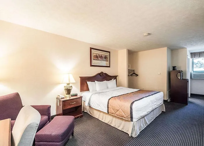Rodeway Inn & Suites Charles Town