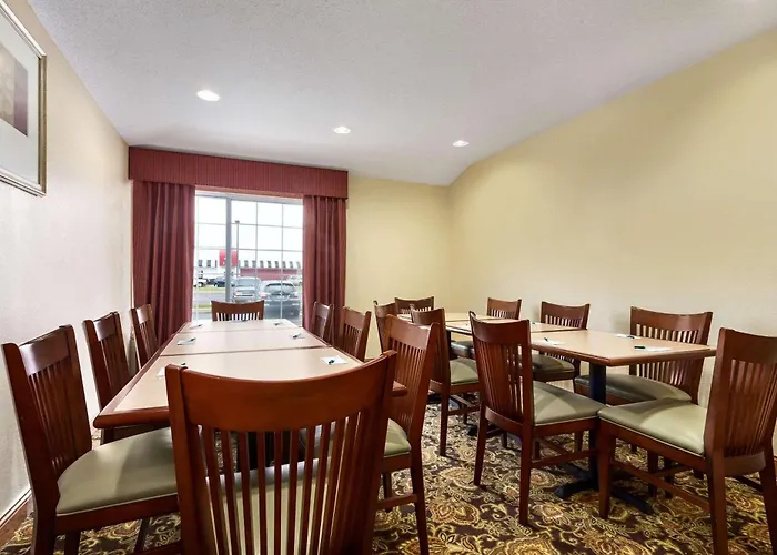 Country Inn & Suites By Radisson, Marion, Oh