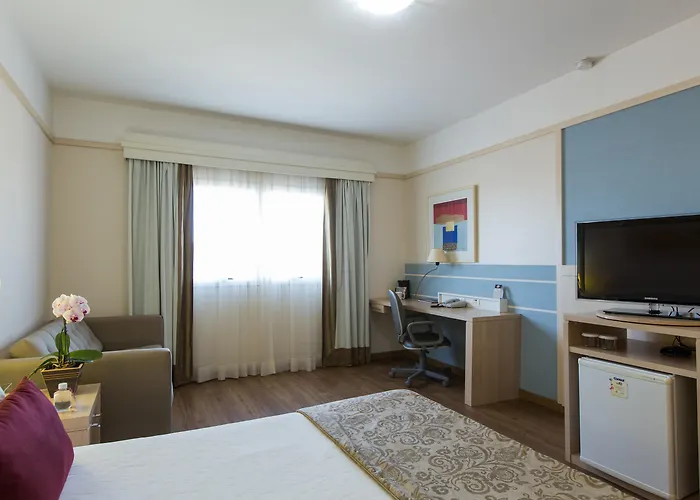 Comfort Suites