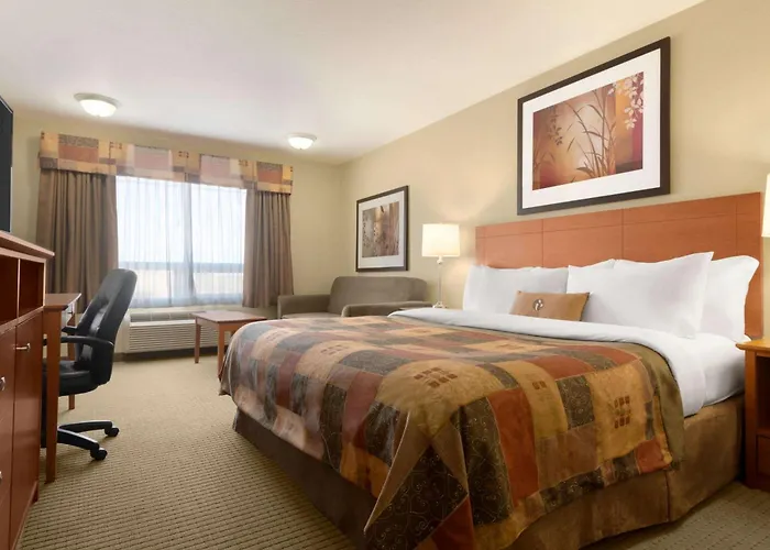 Ramada By Wyndham Drayton Valley