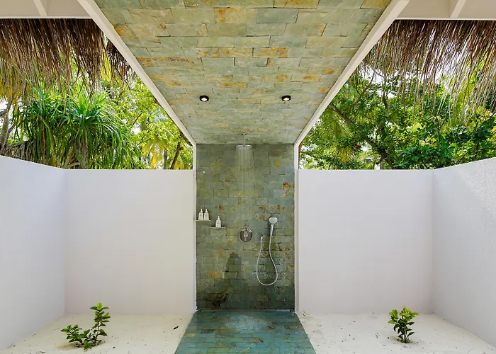 Cocoon Maldives Hotel Kurendhoo