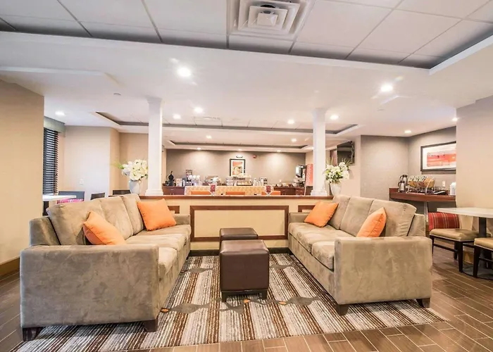 Comfort Inn & Suites Brattleboro I-91