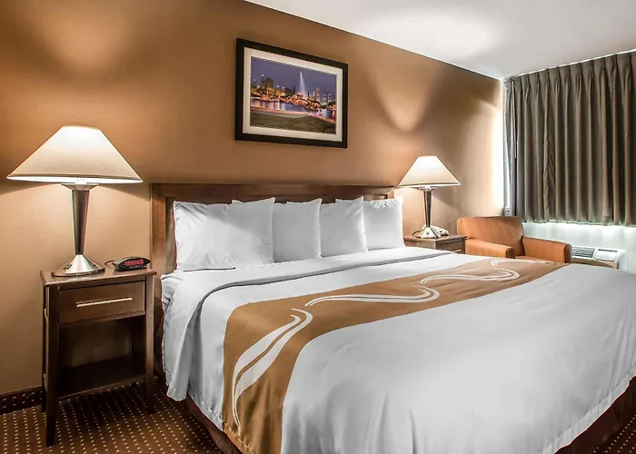 Quality Inn Elgin I-90