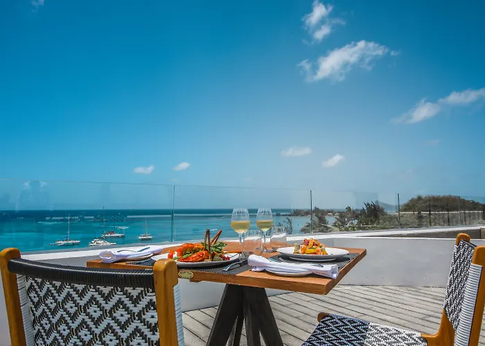 Ocean V Hotel (Adults Only) Pereybere Beach