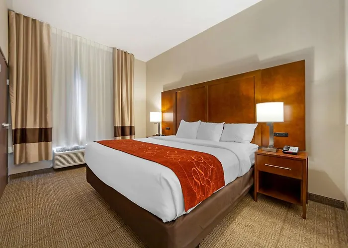 Comfort Suites