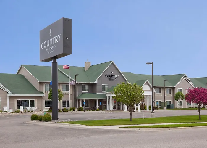 Country Inn & Suites By Radisson, Willmar, Mn