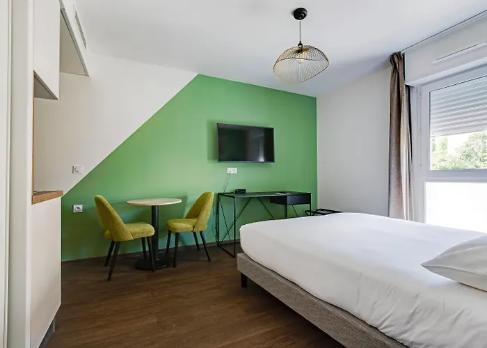 All Suites Appart Hotel - Palaiseau - Massy Tgv
