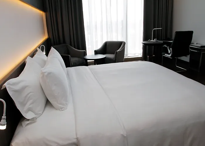 The Mira Central Park Hotel Biên Hòa