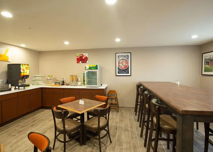Quality Inn & Suites Hammond Near I-8090