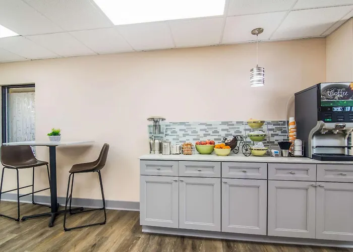 Quality Inn & Suites Lake City