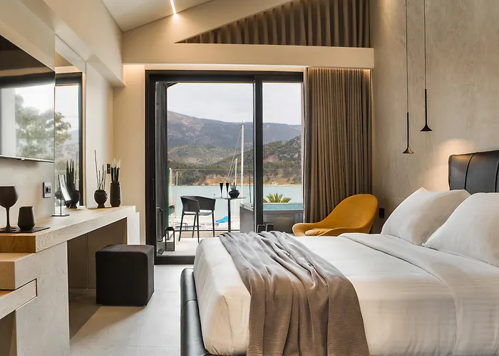 Canale & Suites