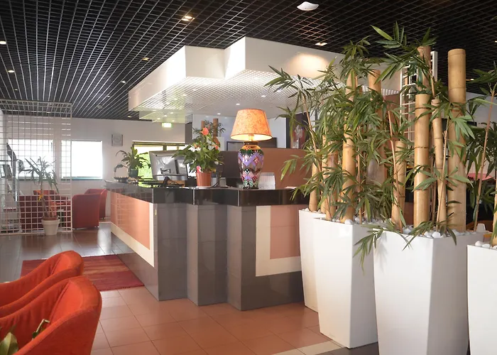 Green Hotel