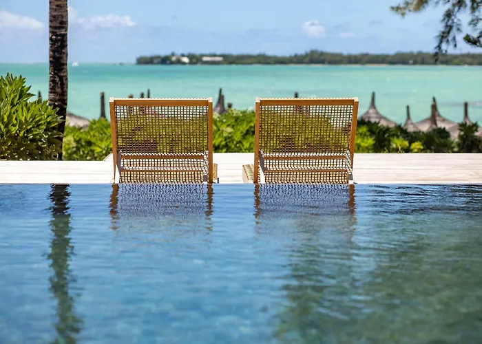 Lagoon Attitude (Adults Only)