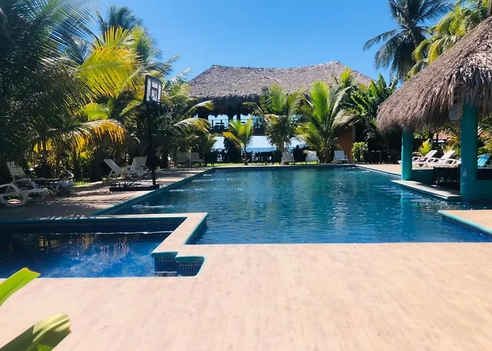 Sambo Mambo Beach Hotel El Cuco