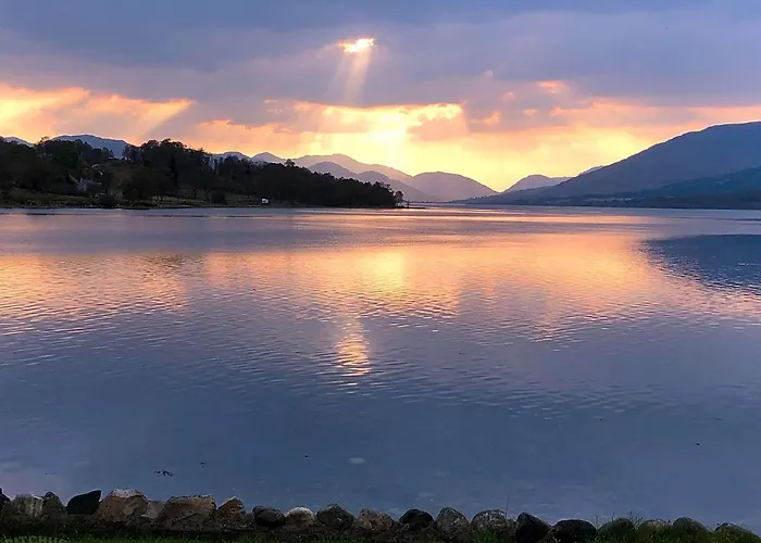 Linnhe Lochside Holidays