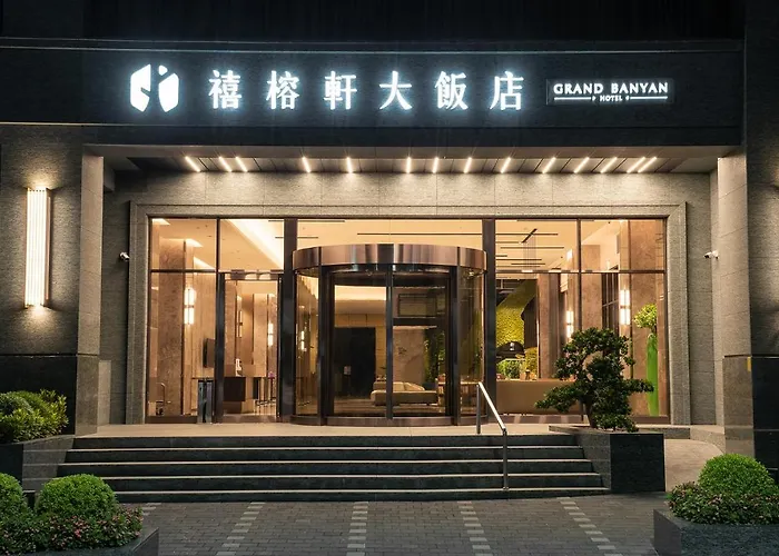 Grand Banyan