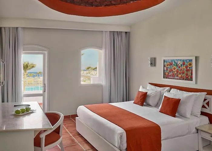 JAZ Neo Reef Marsa Hotel Baai van Coraya