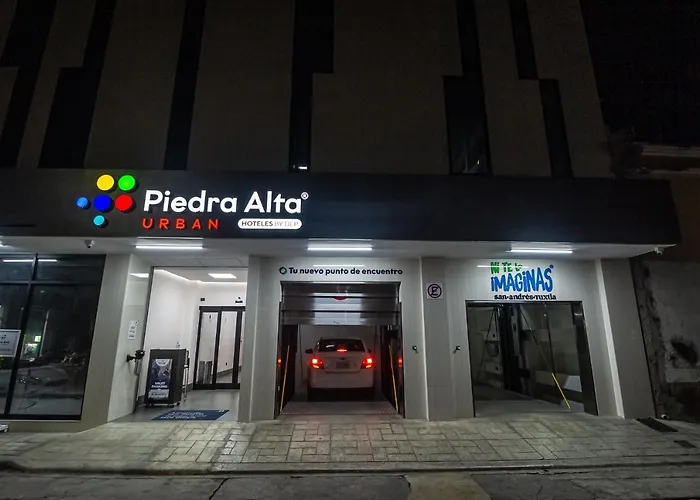 Hoteles Piedra Alta by De Los Perez