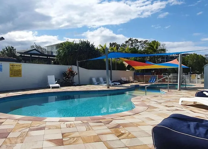 Alex Beach Cabins And Tourist Park