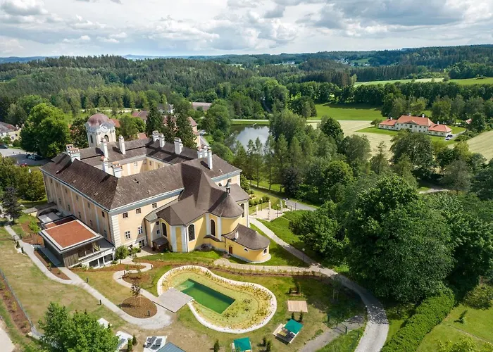 Schlosshotel Rosenau Superior