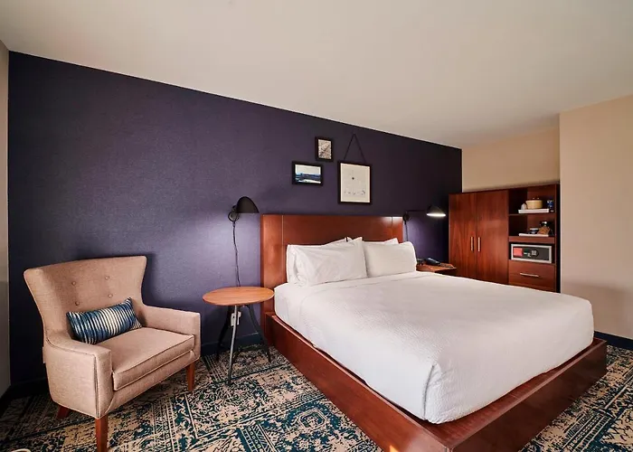 Four Points By Sheraton Cleveland-Eastlake