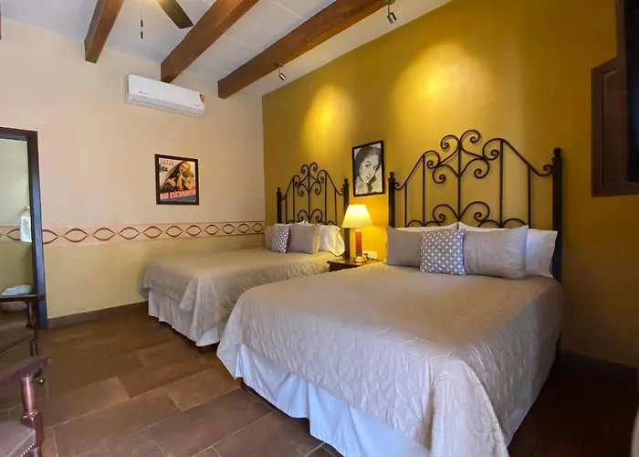 Hotel Casa Maria Felix Alamos