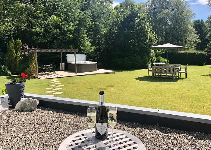 Distant Hills Guest House