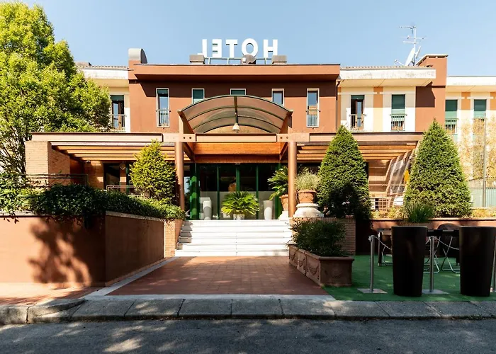 HOTEL QUERINI Essential Business Hotel Sandrigo