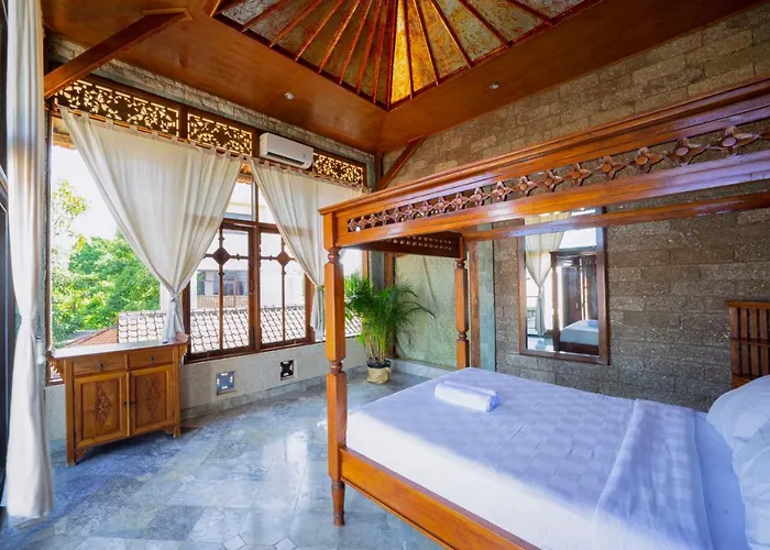 Uluwatu Mansion Villas