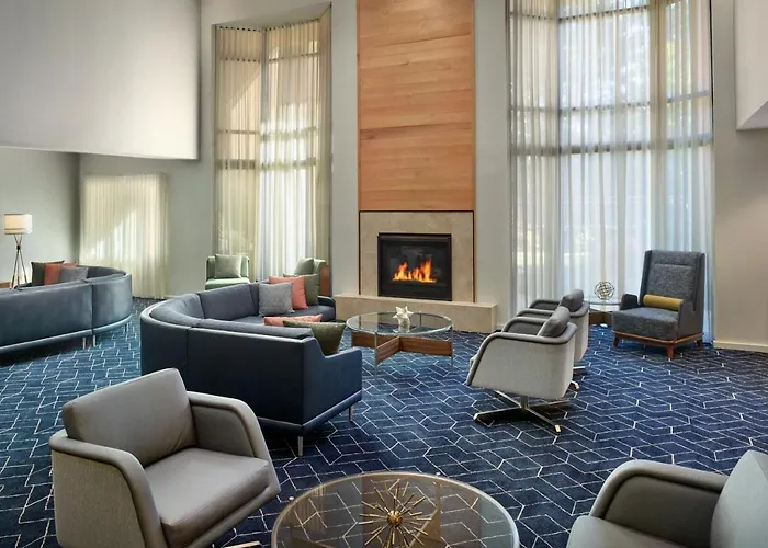 Courtyard By Marriott Atlanta Alpharetta