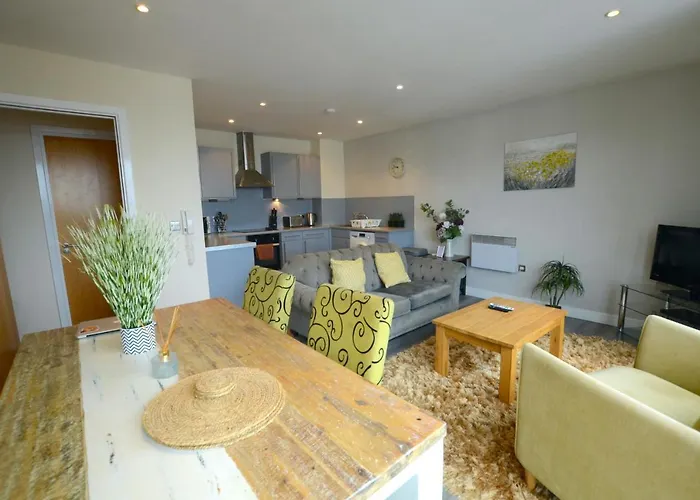 Cranbrook House Apartments - Near Ice Arena