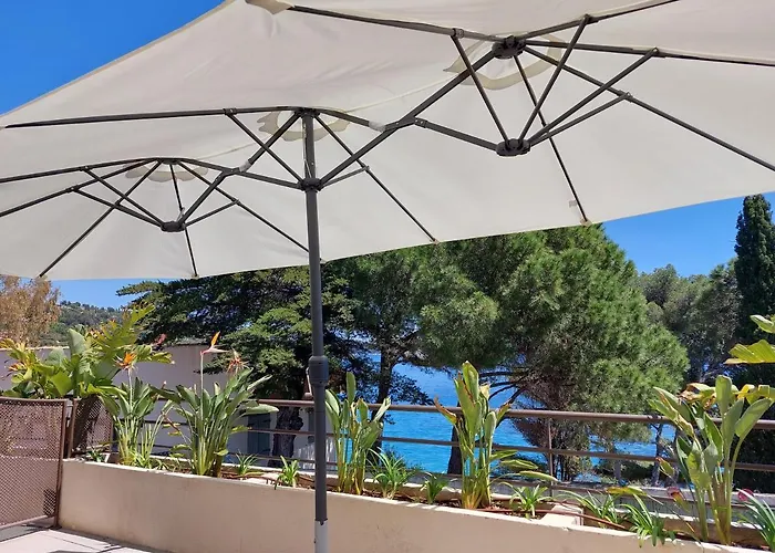 Hotel Les Roches - Relais & Chateaux Le Lavandou
