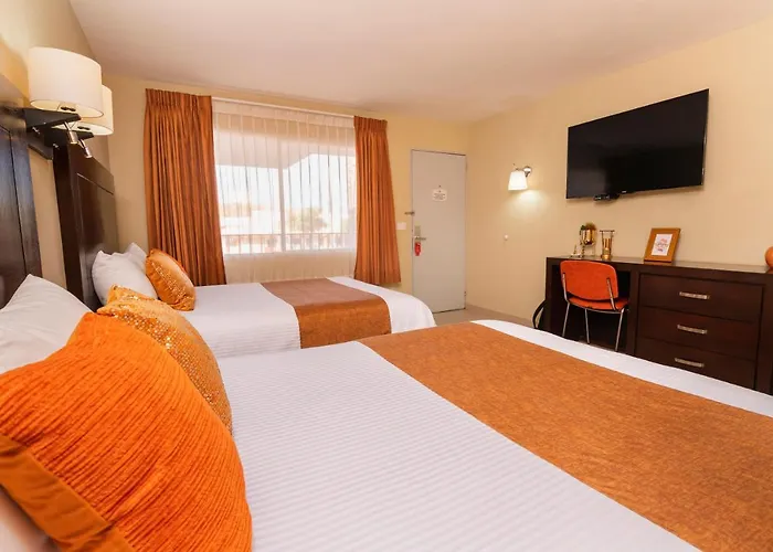 El Camino Hotel & Suites Heroica Caborca