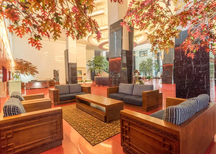 Merlynn Park Hotel