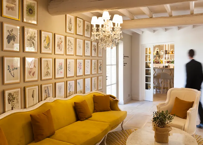 Mas des Herbes Blanches Hôtel&Spa – Relais&Châteaux