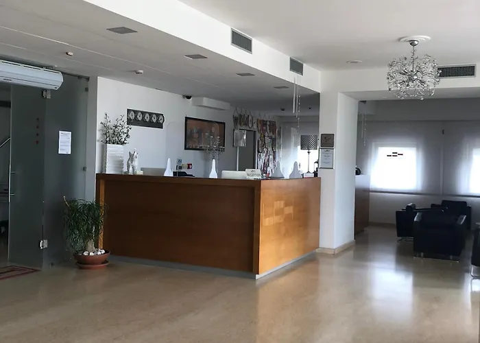La Costiera Hotel