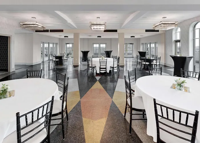 Tulsa Club Hotel Curio Collection By Hilton