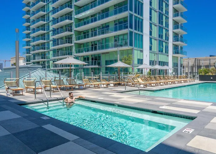 Level Long Beach - East Village