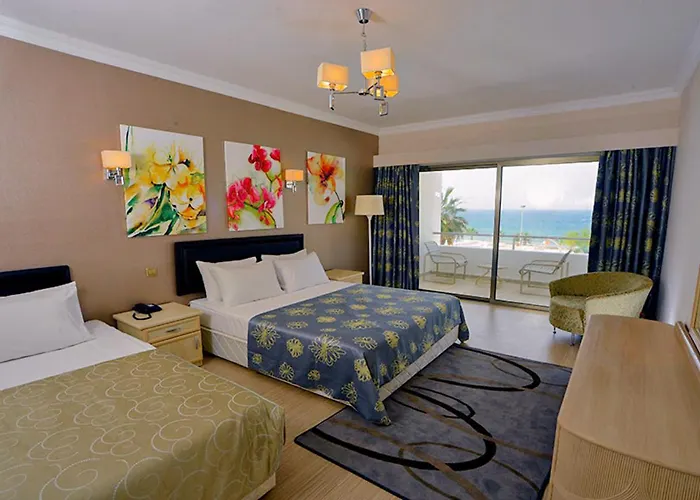 Jasmine Court Hotel & Casino