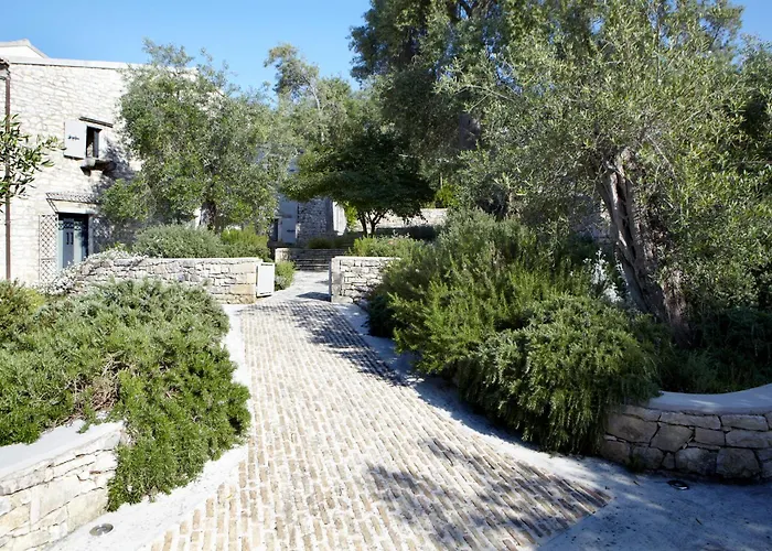 Torri E Merli Boutique Hotel