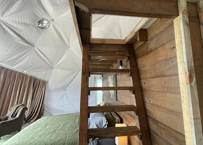 Canyon Rim Domes - A Luxury Glamping Experience!! Monticello